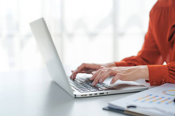 Best ChatGPT Prompts For Color Analysis